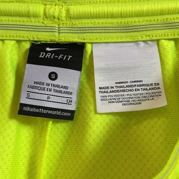 Nike DRI-FIT Shorts - Picture 4 of 7